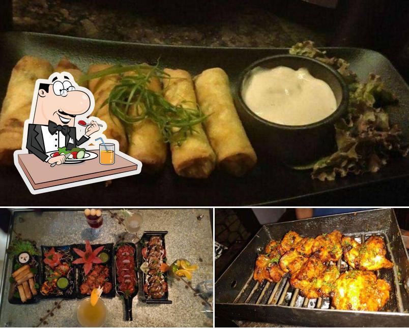 Food at The DanSing Bottle