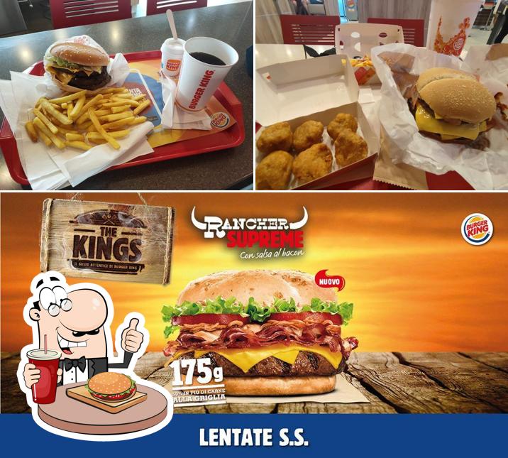 Prova uno dei tipi di hamburger serviti a Burger King