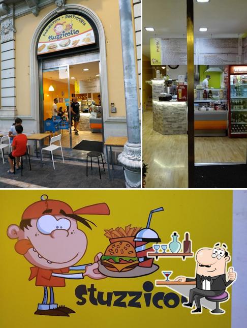 Paninoteca piadineria Stuzzicotto si caratterizza per la interni e cittadini