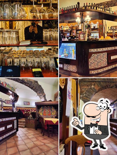 Siediti a un tavolo di Yoga Ristorante indiano Trieste