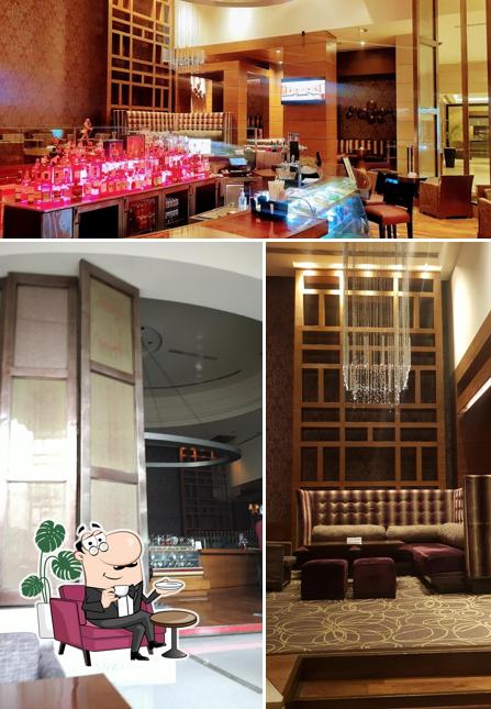 The interior of Connexions - Crowne Plaza