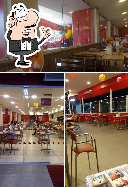 O interior do Habib's