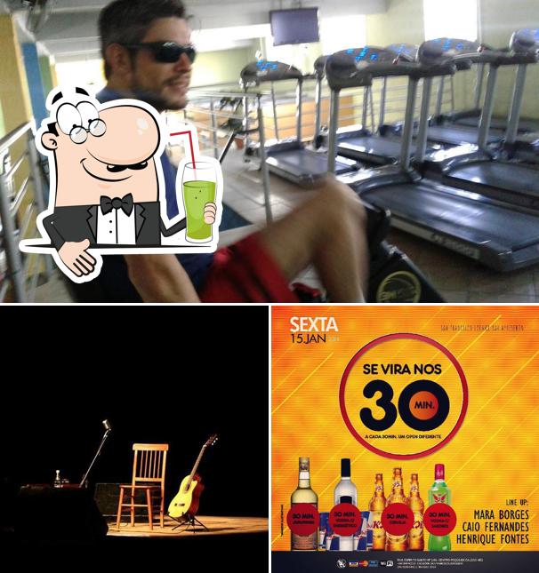 Desfrute de uma bebida no San Francisco Lounge Bar