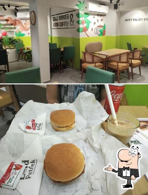 Check out how Lord Petrick Coffee & Burger-Adajan Patiya looks inside