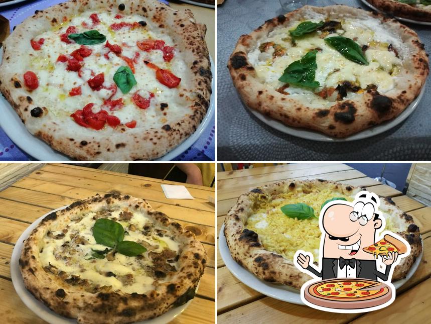 Scegli una pizza a El Sombrero Pizza Cosmopolitan Recale