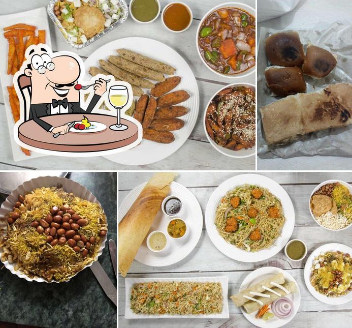 Kumar bhelpuri and veg corner