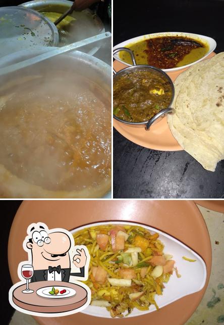 Food at SAI FAMILY RESTAURANT #Auntyhotel #authentic local food