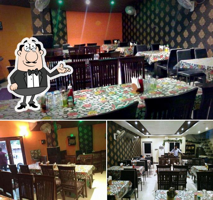 The interior of Mood Maker