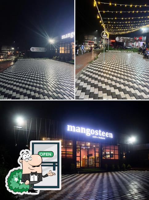 The exterior of Mangosteen Food Court