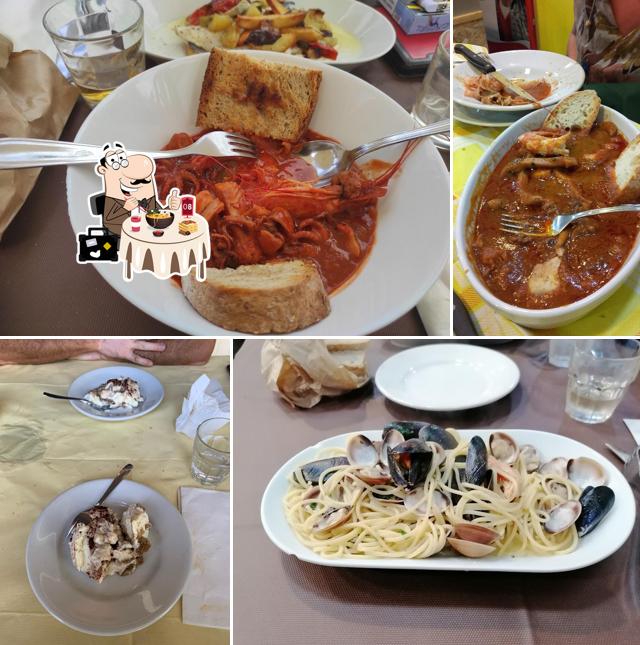 Platti al Ristorante Trattoria Rosticceria Da O' Dino - Carne e Pesce Torre del Lago - Take Away