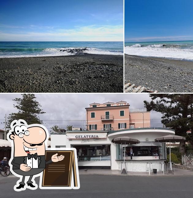 Gli esterni di Bar Eden Gelateria