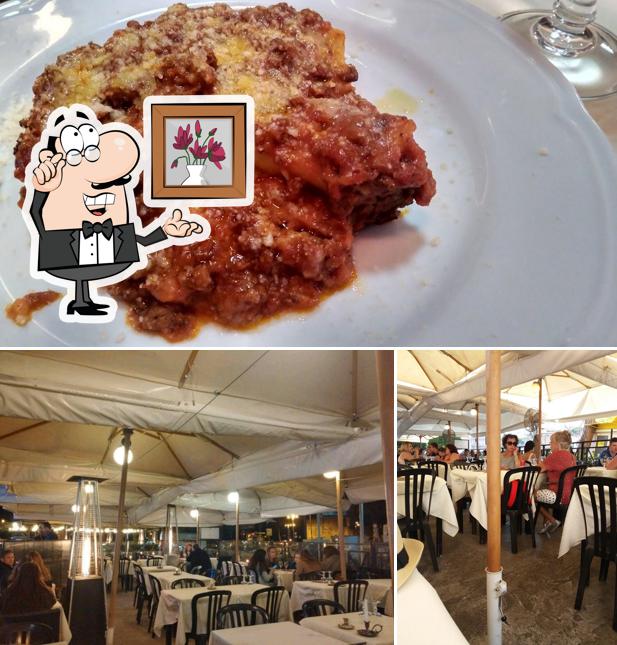 La foto di interni e cibo da Ristorante Pizzeria Imperiale