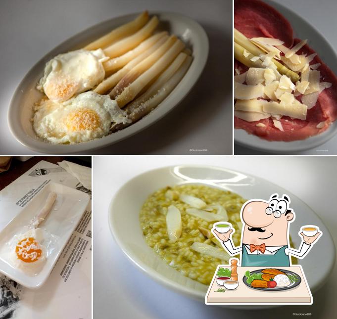 Platti al Ristorante Sagra dell'Asparago Rosa di Mezzago