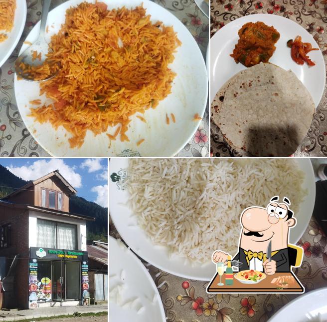 Pad thai at Taste buds