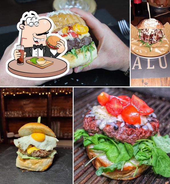 Prova un hamburger a Kalù Pub
