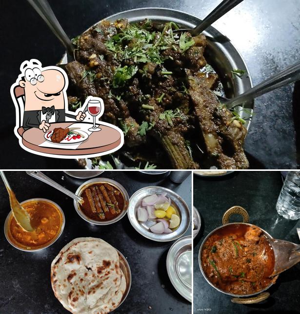 Meat dishes are served at Shelke Mama Dhaba Daulatabad Ellora Road