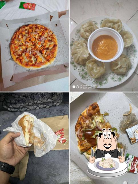 Dumplings at PIZZA TOPPERS