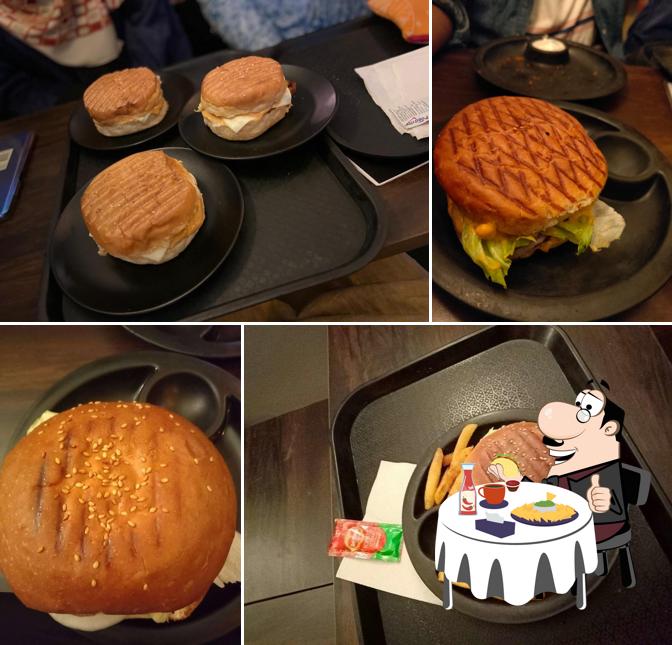 Order a burger at BhookmarK