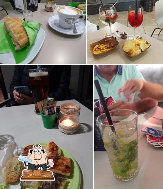 Fatti un panino a Bar Caffetteria Pino Colado