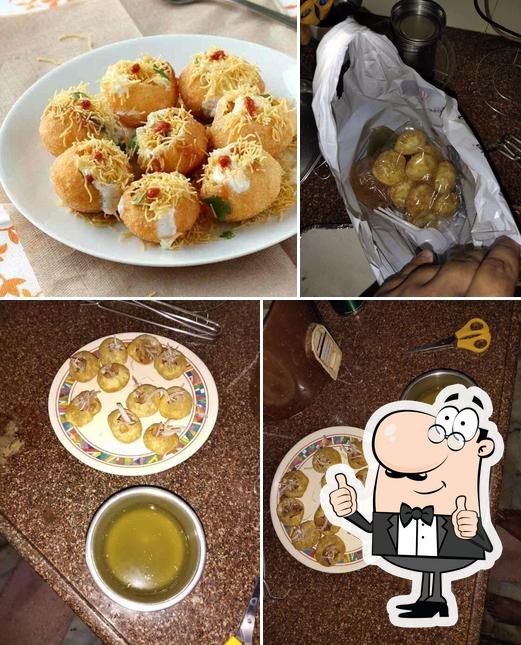 Look at this image of Anna Hot Chat And Panipuri