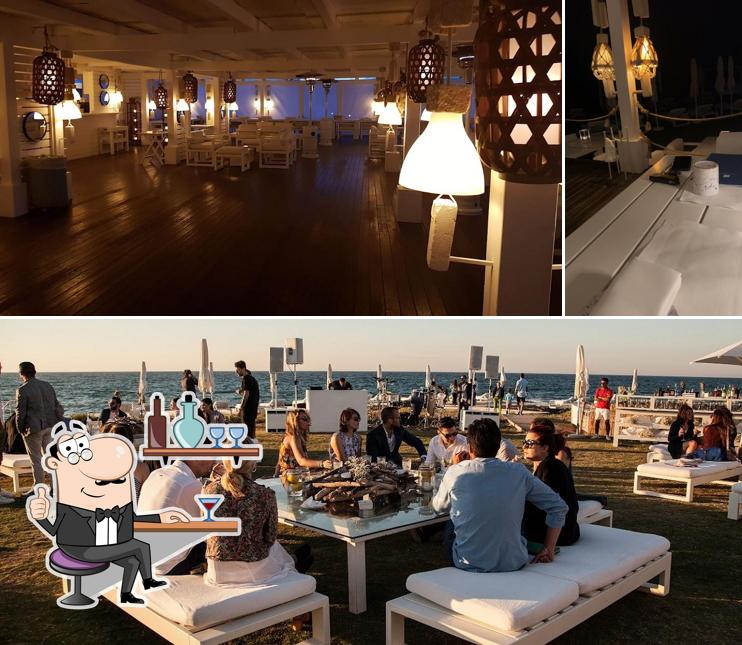 Siediti a un tavolo di Cala Masciola