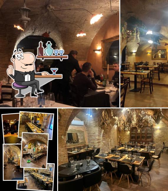 Dai un'occhiata agli interni di Le Vecchie Mura