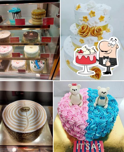 Coco Cakes and Redburry Cakes