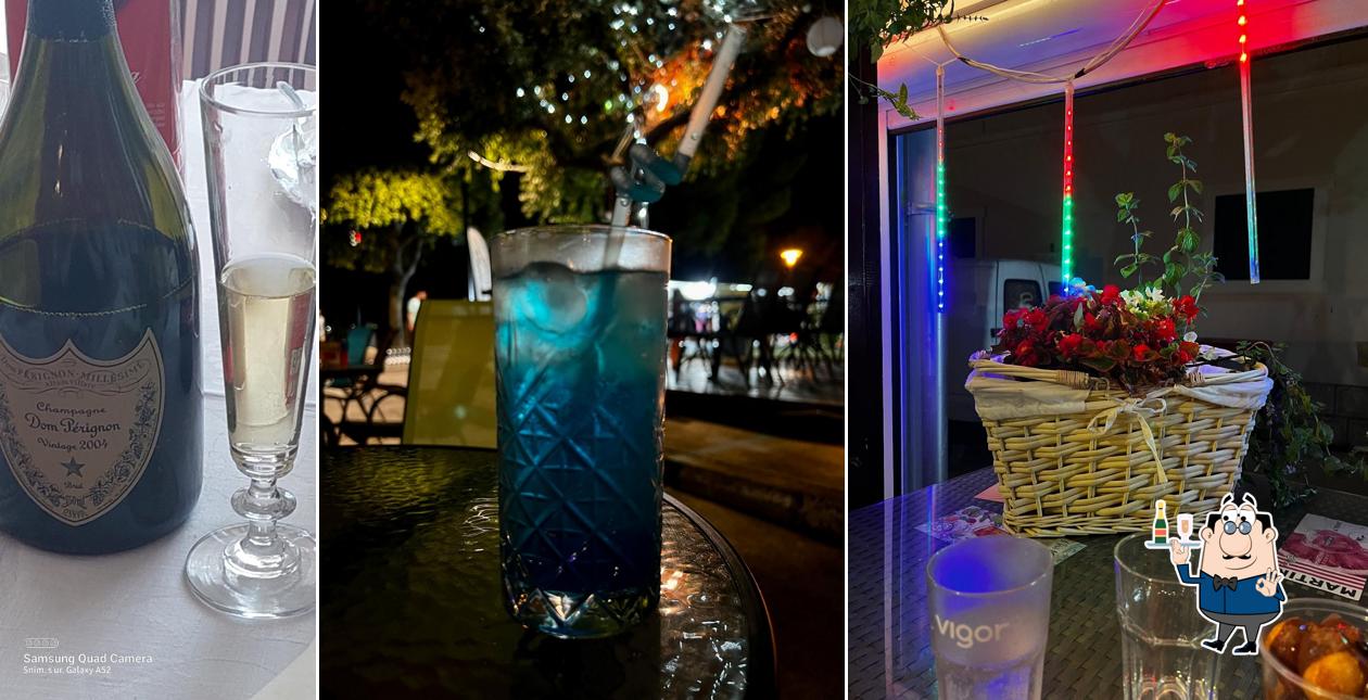 Beach bar Bepin'OS serve alcolici