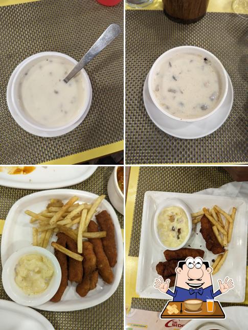 Clam chowder at SideWalk Coffee Shop