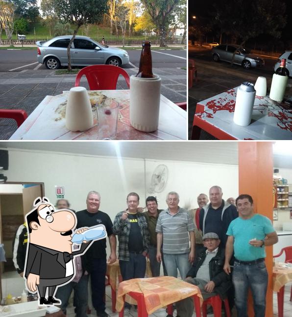 O Lancheria Sorveteria Tagreli se destaca pelo bebida e interior