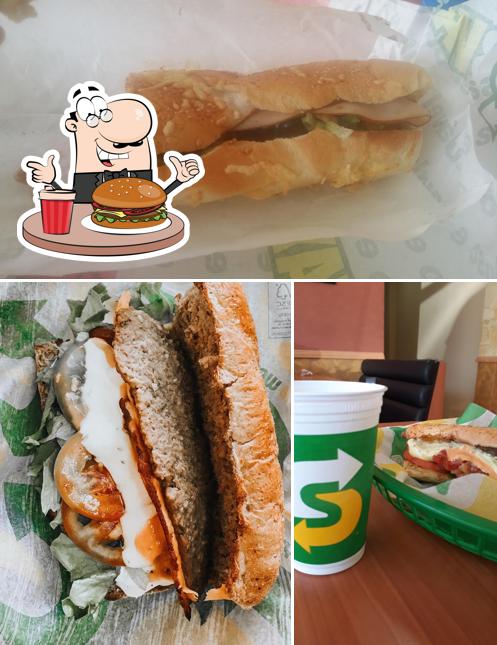 Consiga um hambúrguer no Subway - Santa Cândida