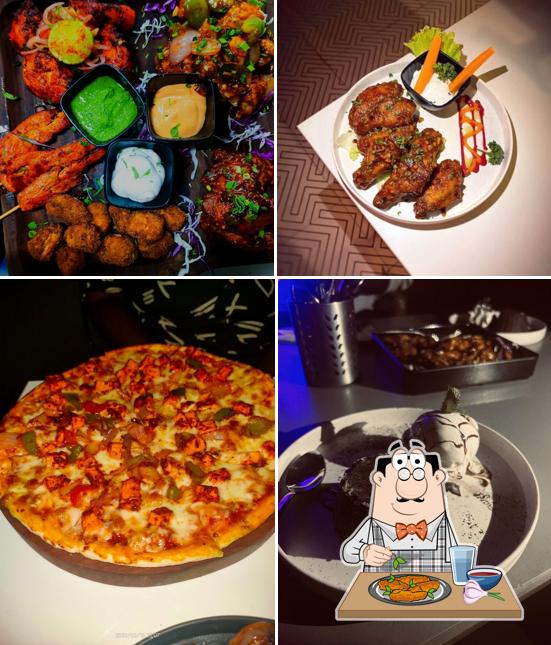 Chicken wings at Heist Nightlife