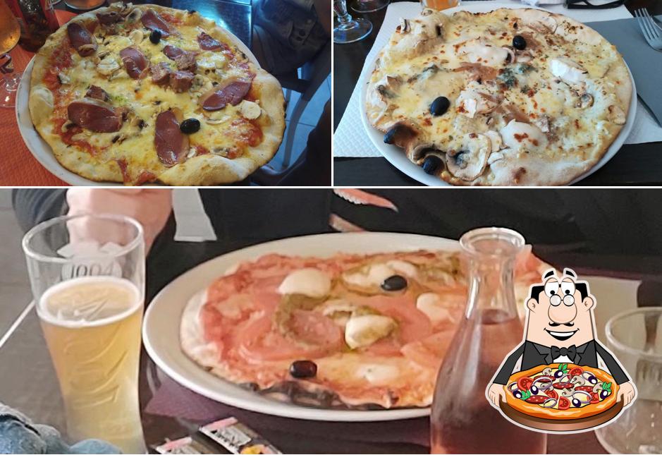 A Rimini pizzeria, vous pouvez commander des pizzas