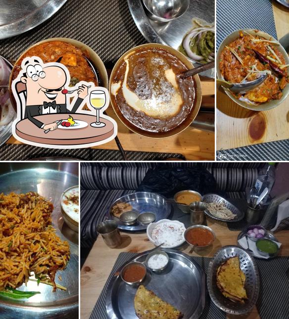 Meals at Pind Balluchi Agra