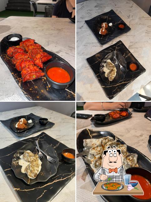 Chicken wings at MOMO'S AND MUCH MORE