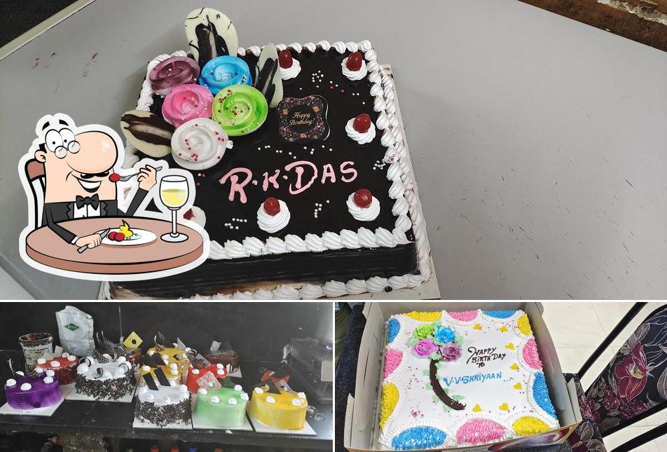 Food at RR Sweets & Bakery