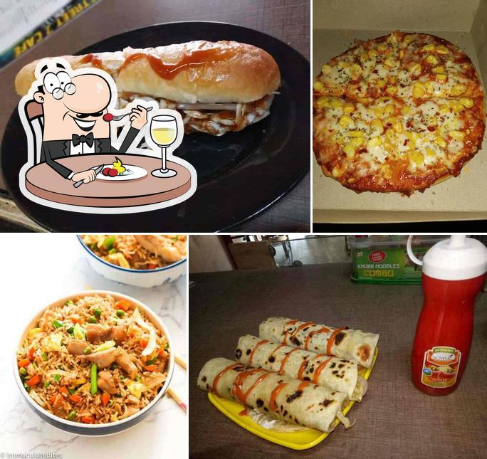 Food at STREET 7 CAFE