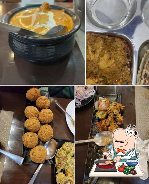 Chicken curry at Happy Punjab