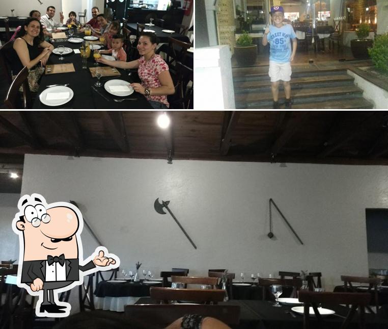 Veja imagens do interior do Távola Redonda Pizzas e Gastronomia