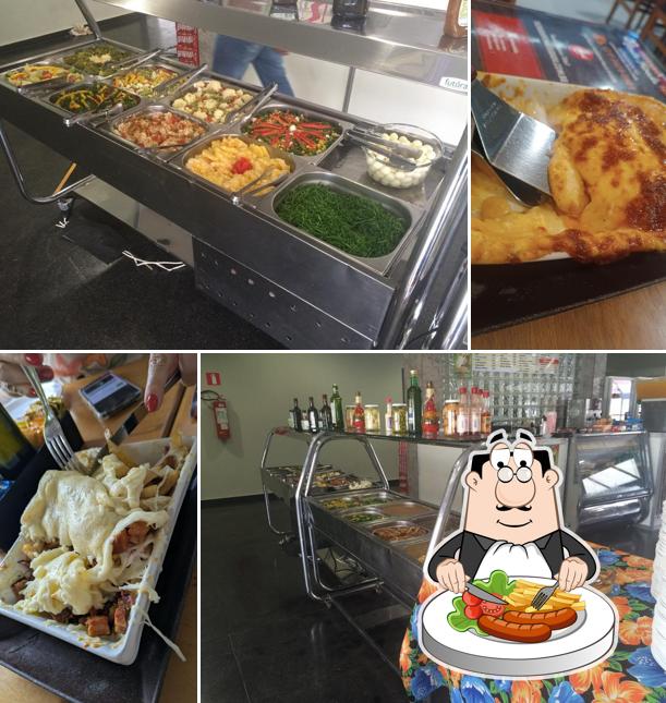 Comida em Pizzaria Ponte Furada