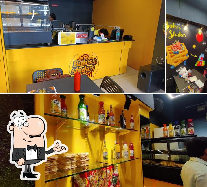 Check out how Bakes N Shakes looks inside