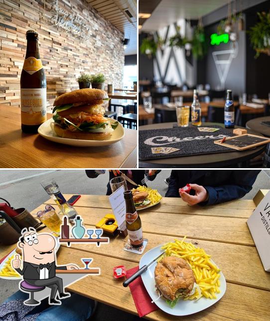 La interni e cibo del ristorante