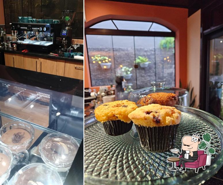 Veja imagens do interior do Casa Irene Cafeteria