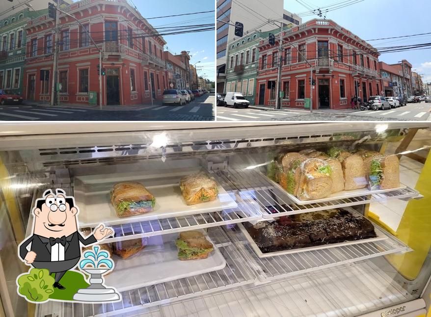 A ilustração do Semente de Girassol’s exterior e comida