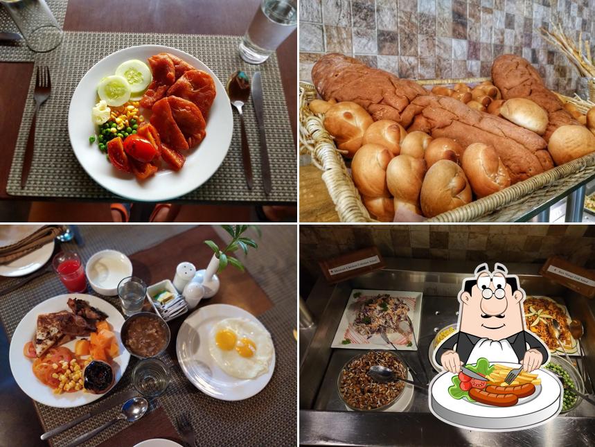 Food at UDAY SUITES - THE GARDEN HOTEL