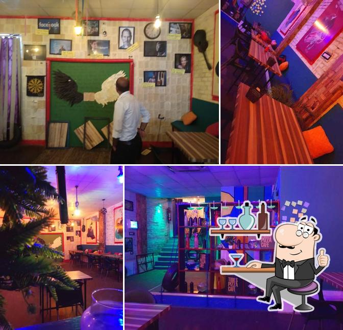 Check out how TODOS CAFE looks inside