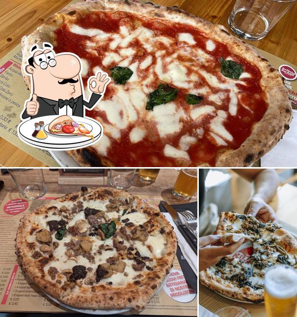 Scegli una pizza a Pizzeria Bella Ischia - Ponte San Giovanni