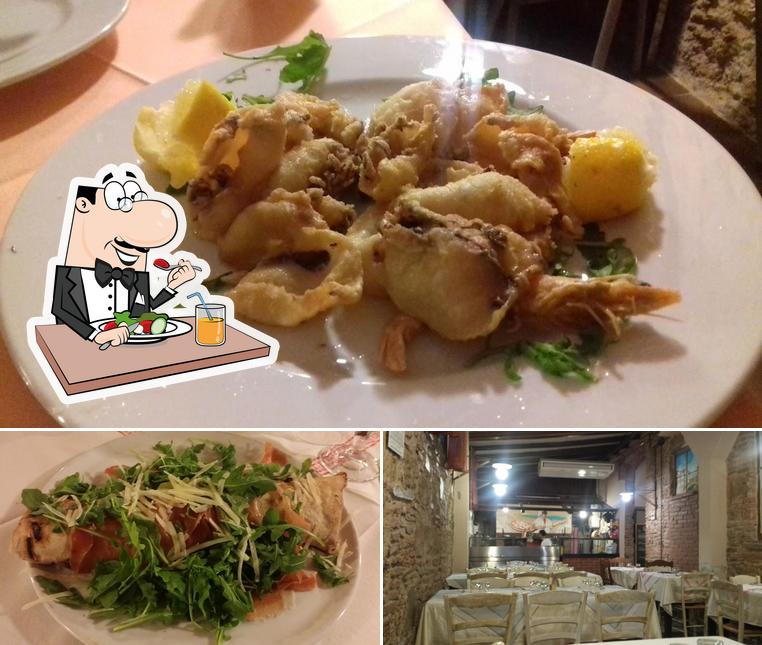 La foto della cibo e interni di Spaccanapoli