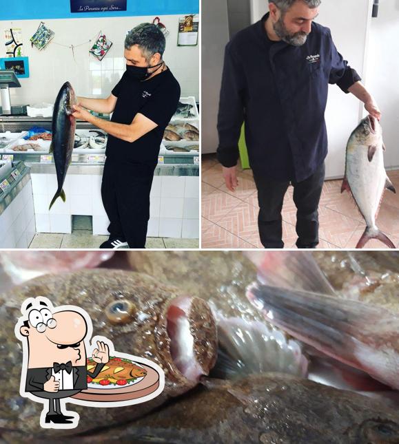 Ristopescheria La Pergola propone un'ampia gamma di pasti a base di pesce