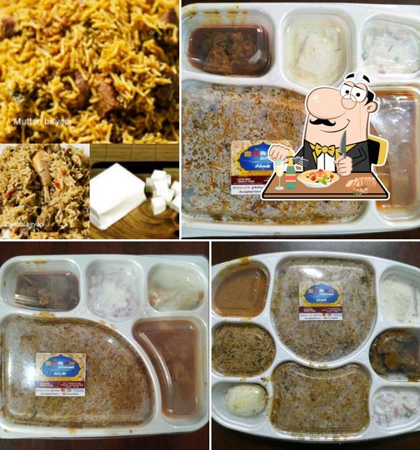 Food at Ainchuvai Biryani Chennai